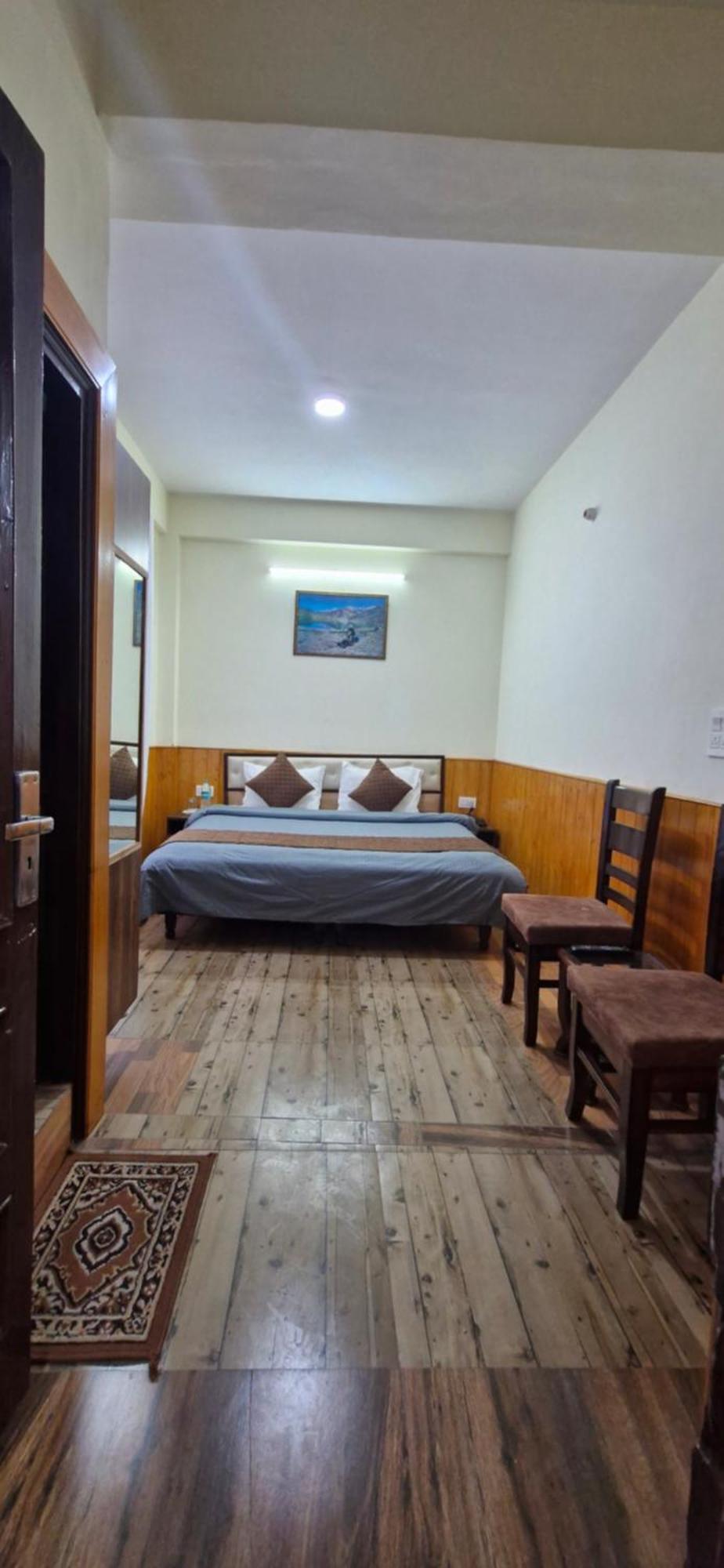 Hotel White Villa Shimla Eksteriør bilde
